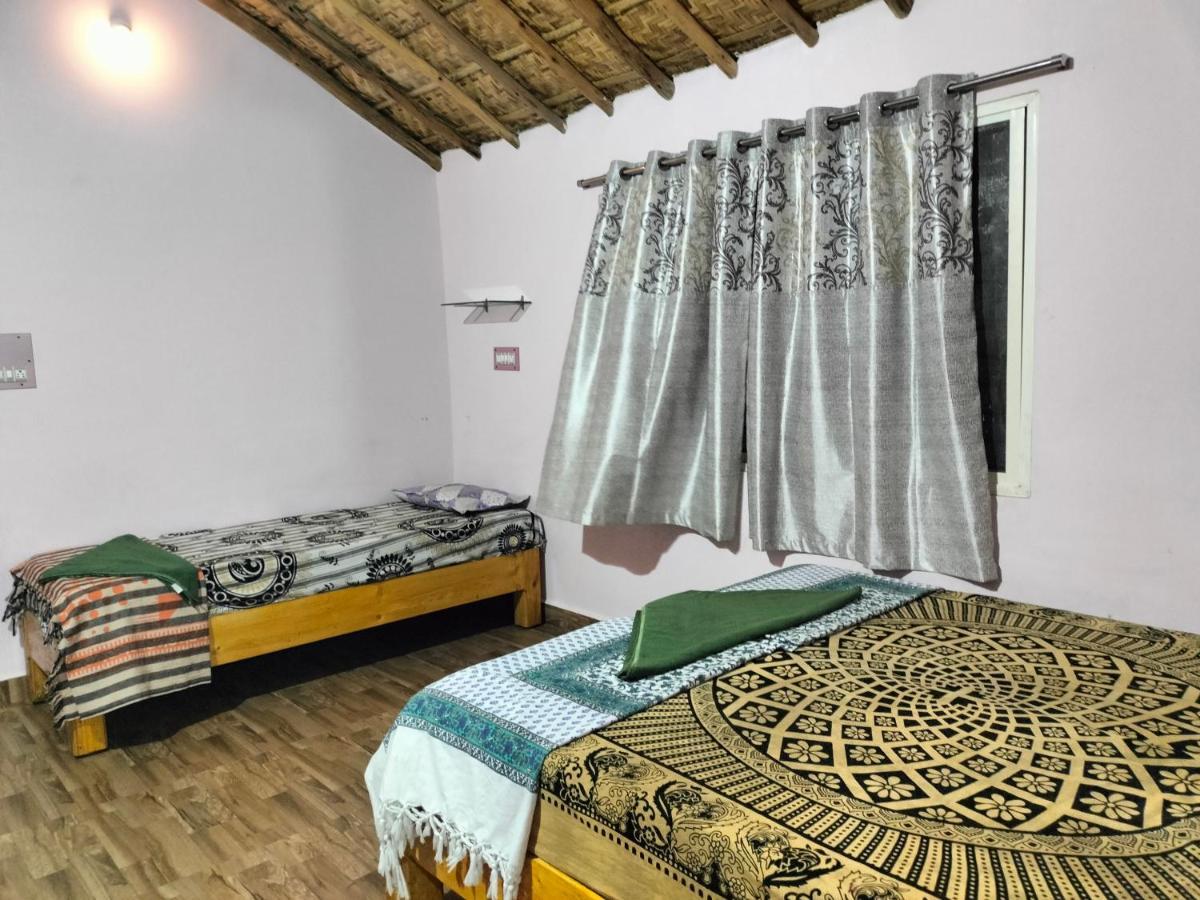 Prajwal Home Stay ハンピ エクステリア 写真