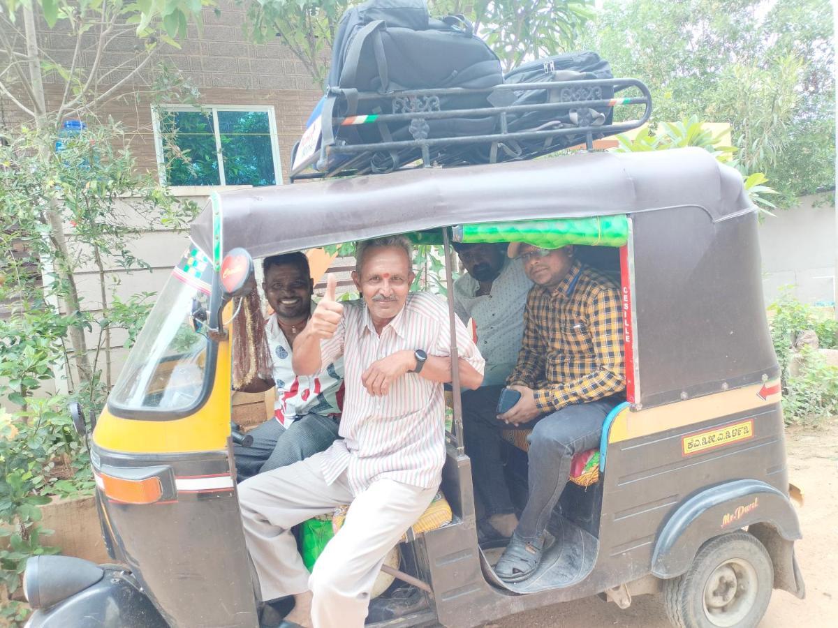 Prajwal Home Stay ハンピ エクステリア 写真