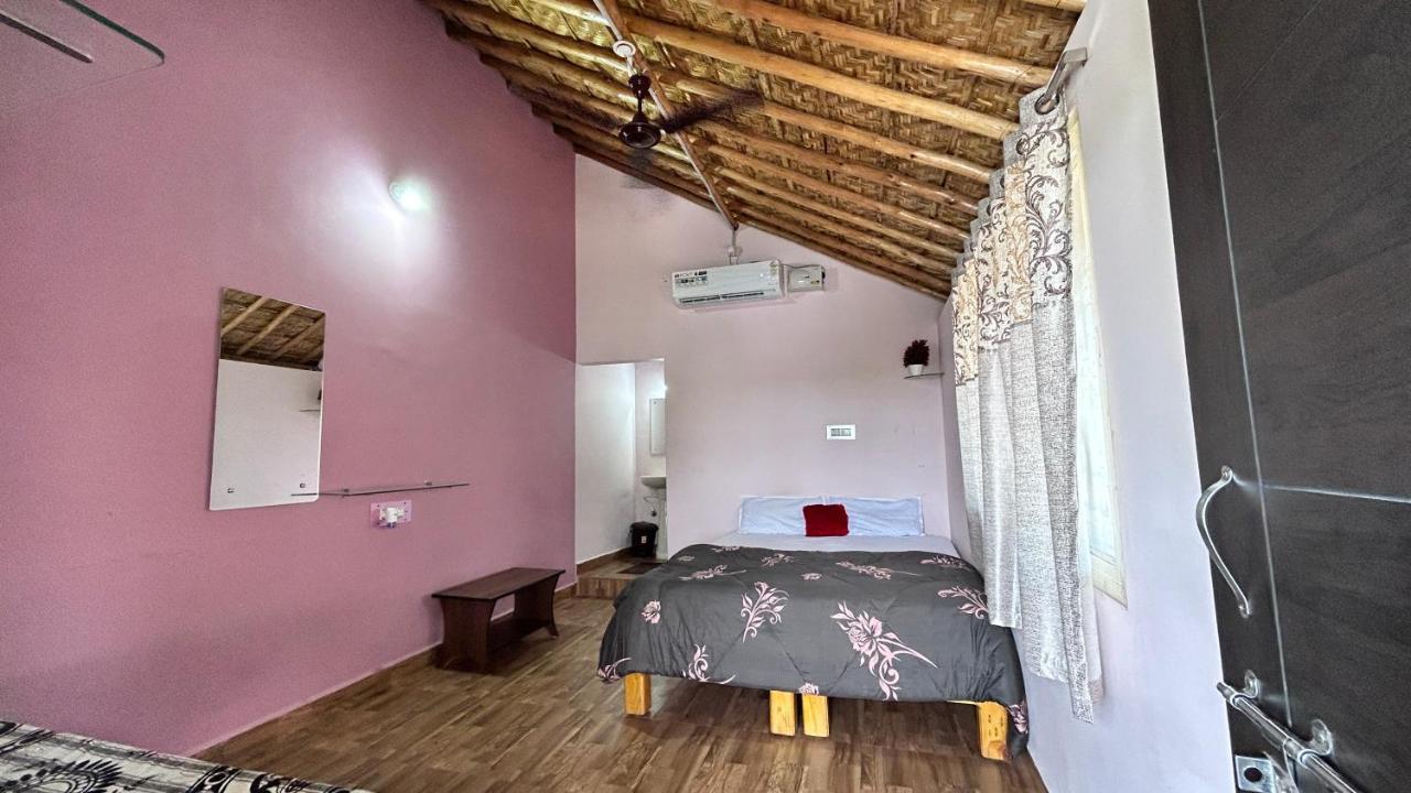 Prajwal Home Stay ハンピ エクステリア 写真