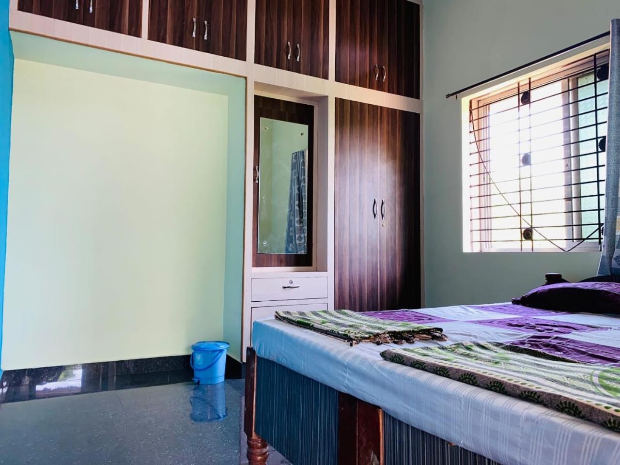 Prajwal Home Stay ハンピ 部屋 写真